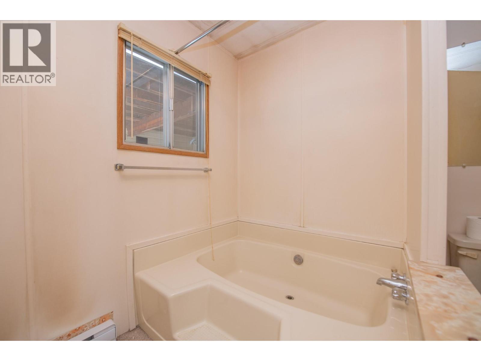 #36 844 Hutley Road - 29