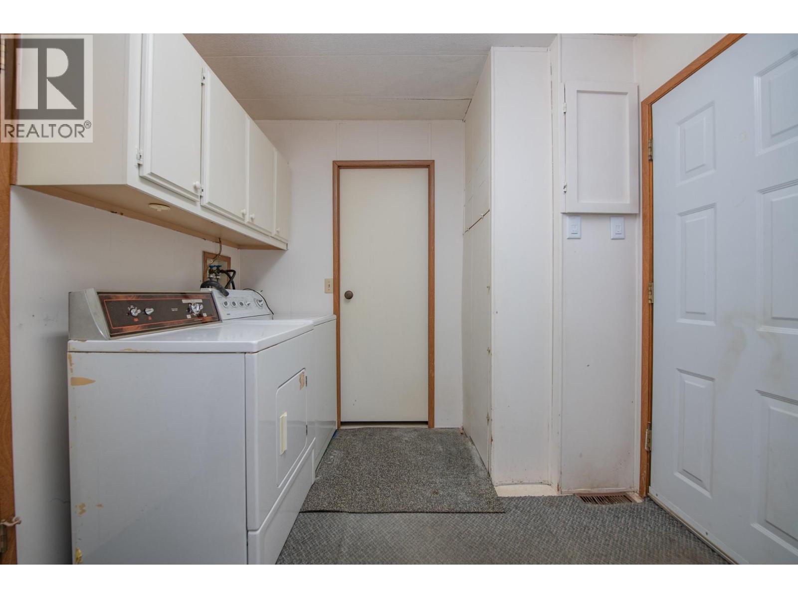 #36 844 Hutley Road - 32