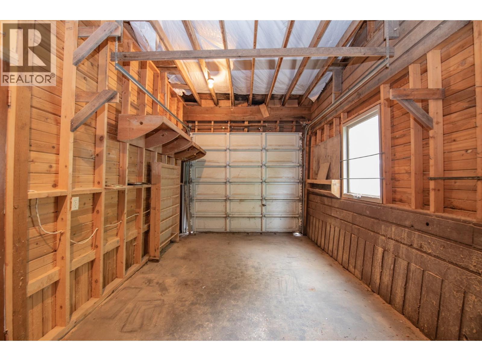 #36 844 Hutley Road - 35