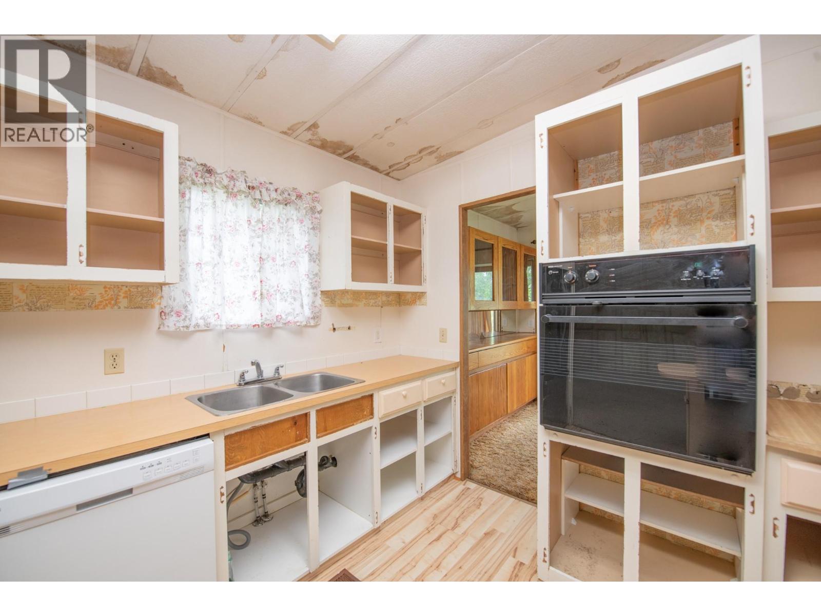 36 844 Hutley Road, Spallumcheen