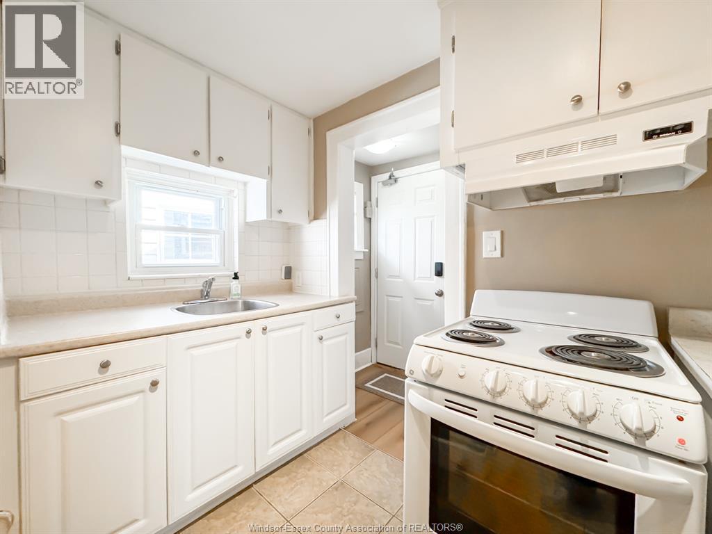 1351 MARENTETTE AVENUE Unit# UPPER, Windsor, Ontario, N8X4C9 — Photo 3