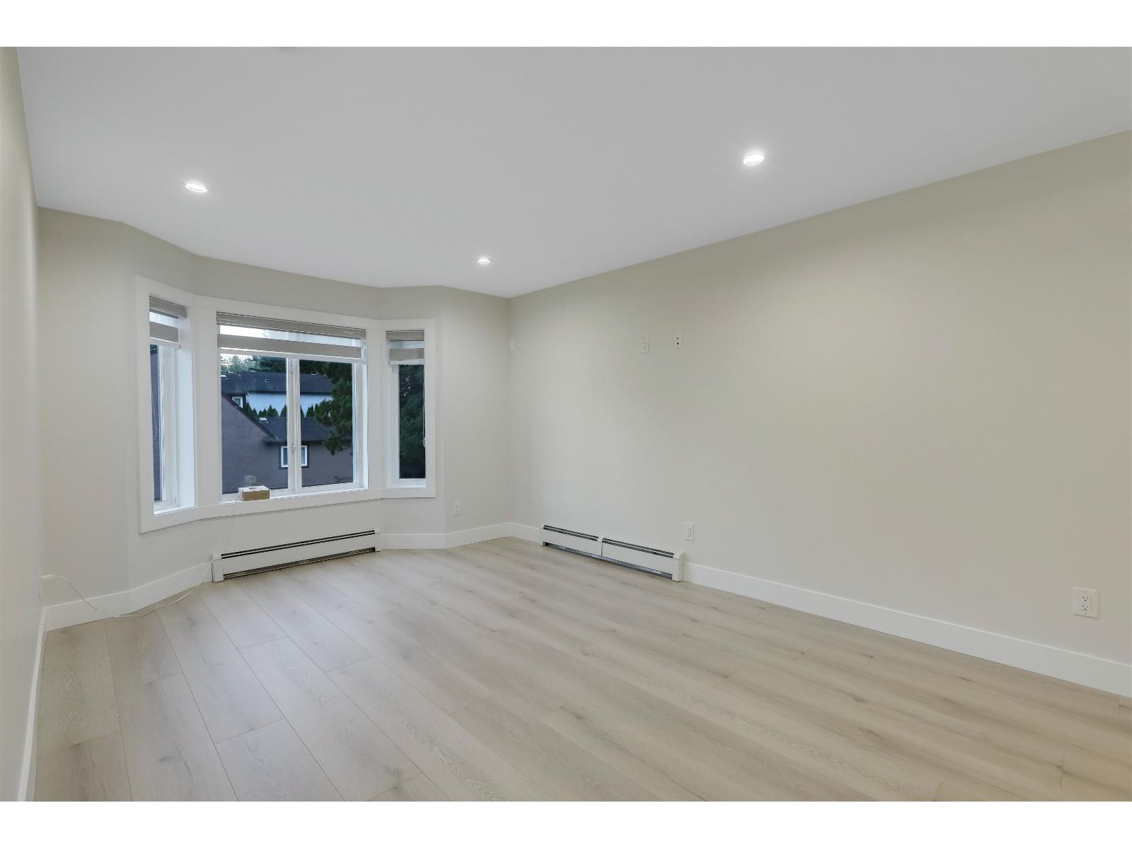 5 Bed, 3 Bath House for Sale in Surrey – 12509 77B AVENUE, Surrey - Image 2