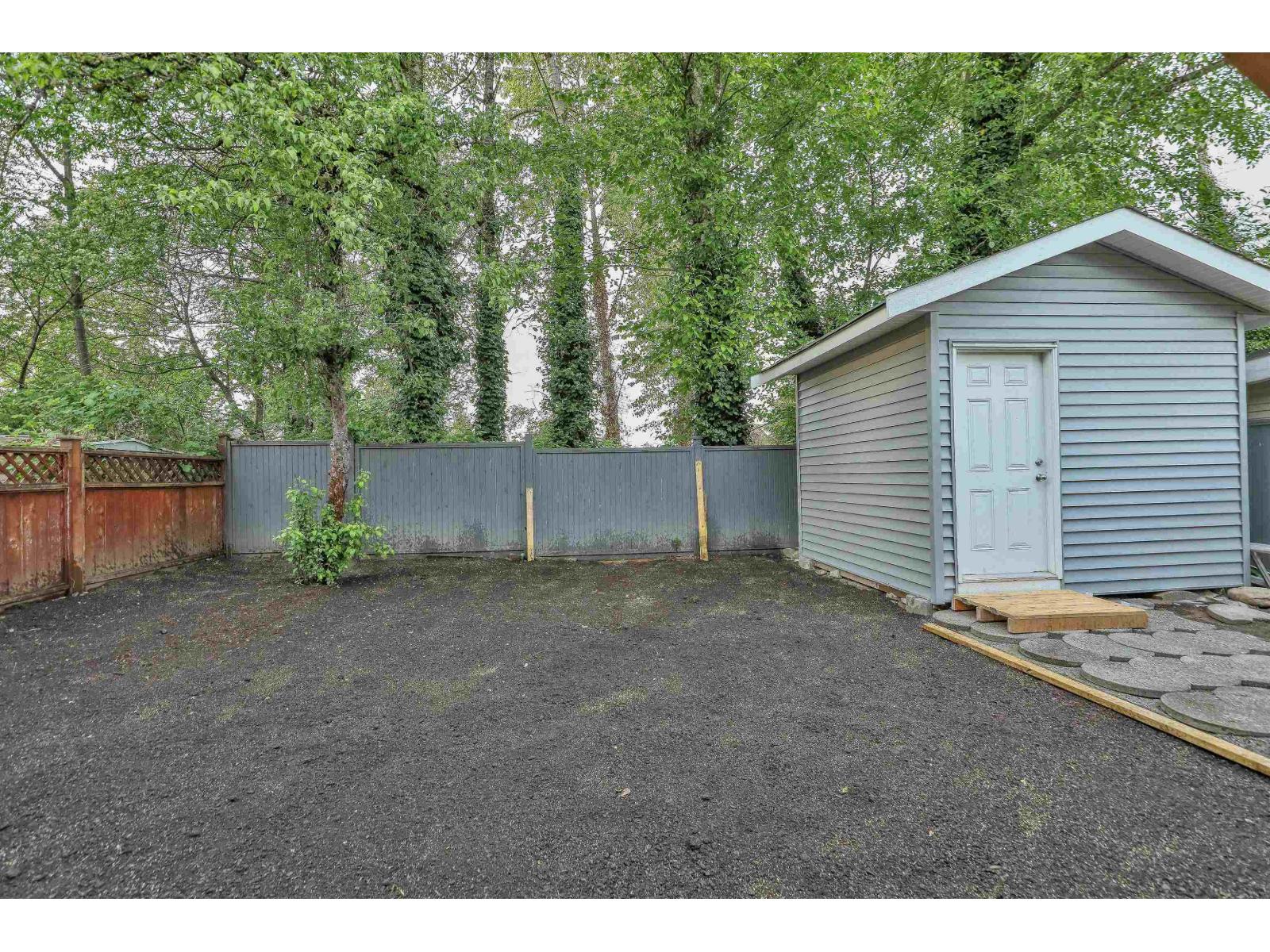 5 Bed, 3 Bath House for Sale in Surrey – 12509 77B AVENUE, Surrey - Image 11