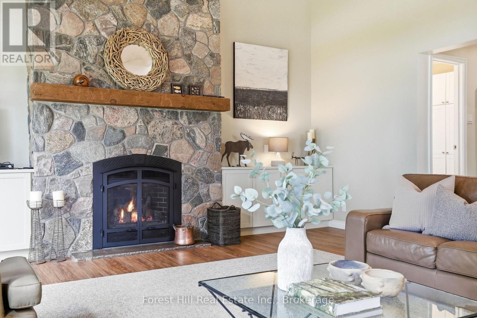 81 ST LAWRENCE STREET - 7