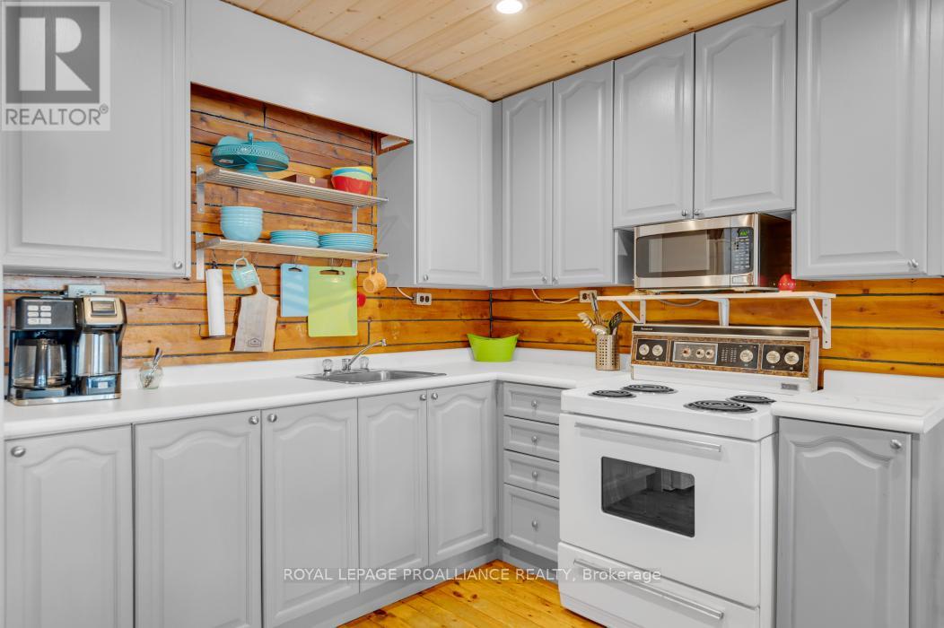 10520 MAZINAW LAKE ACCESS - 12