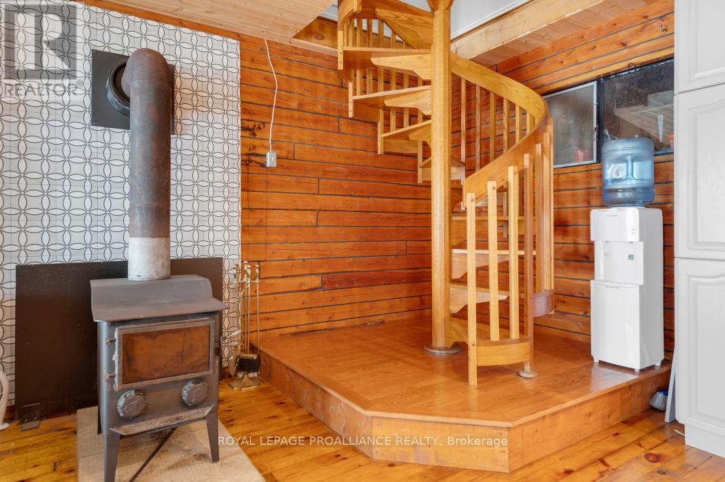10520 MAZINAW LAKE ACCESS - 14