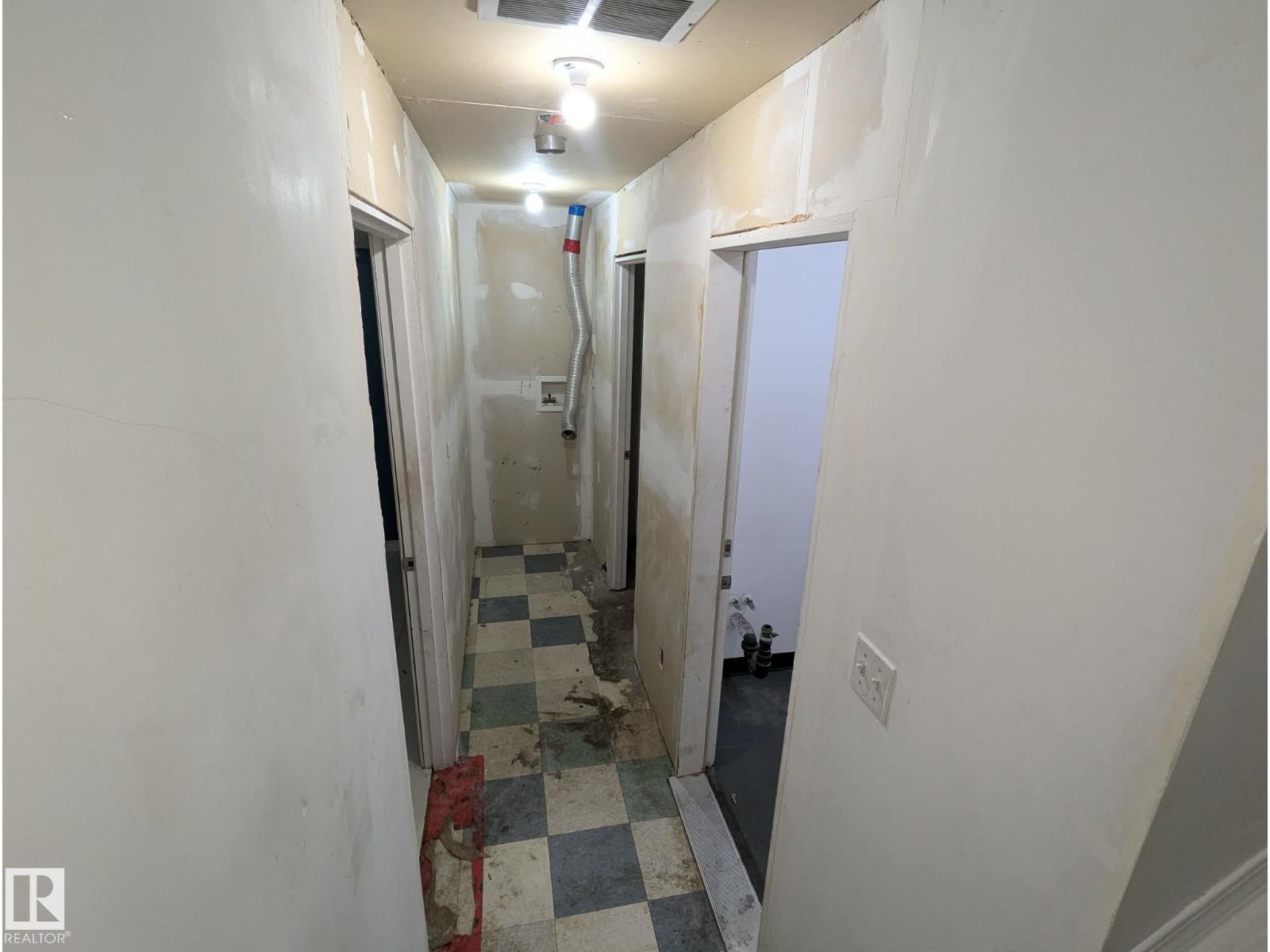 11725 83 ST NW - 25
