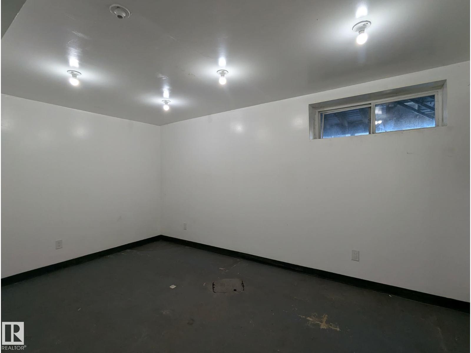 11725 83 ST NW - 26