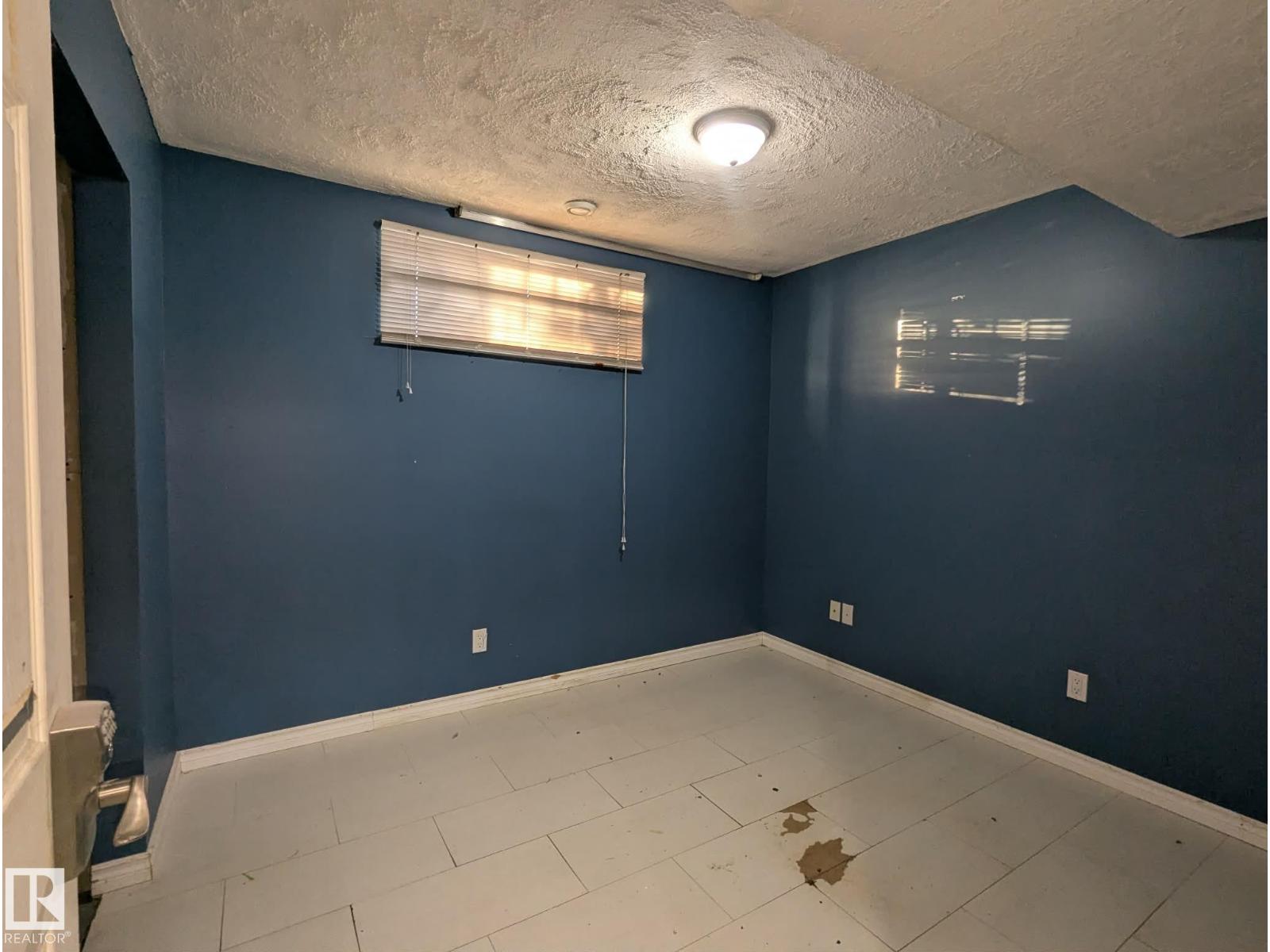 11725 83 ST NW - 33