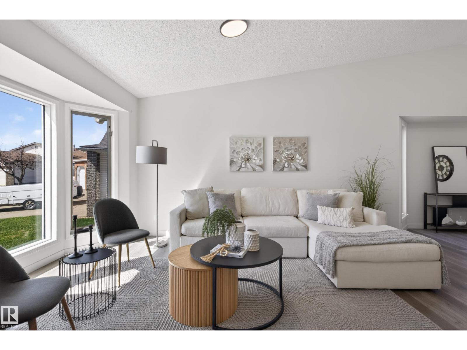 15323 72 ST NW, Edmonton