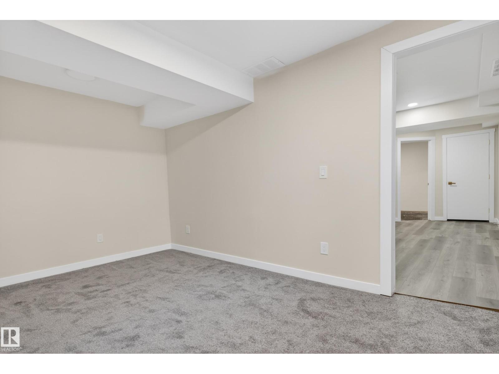 15323 72 ST NW, Edmonton