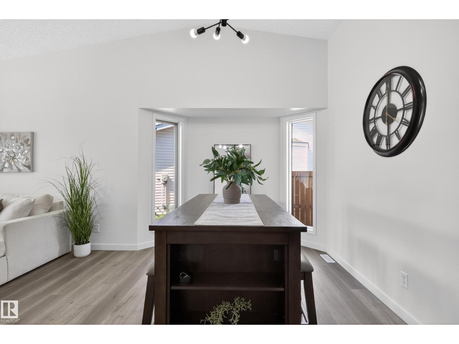 15323 72 ST NW, Edmonton