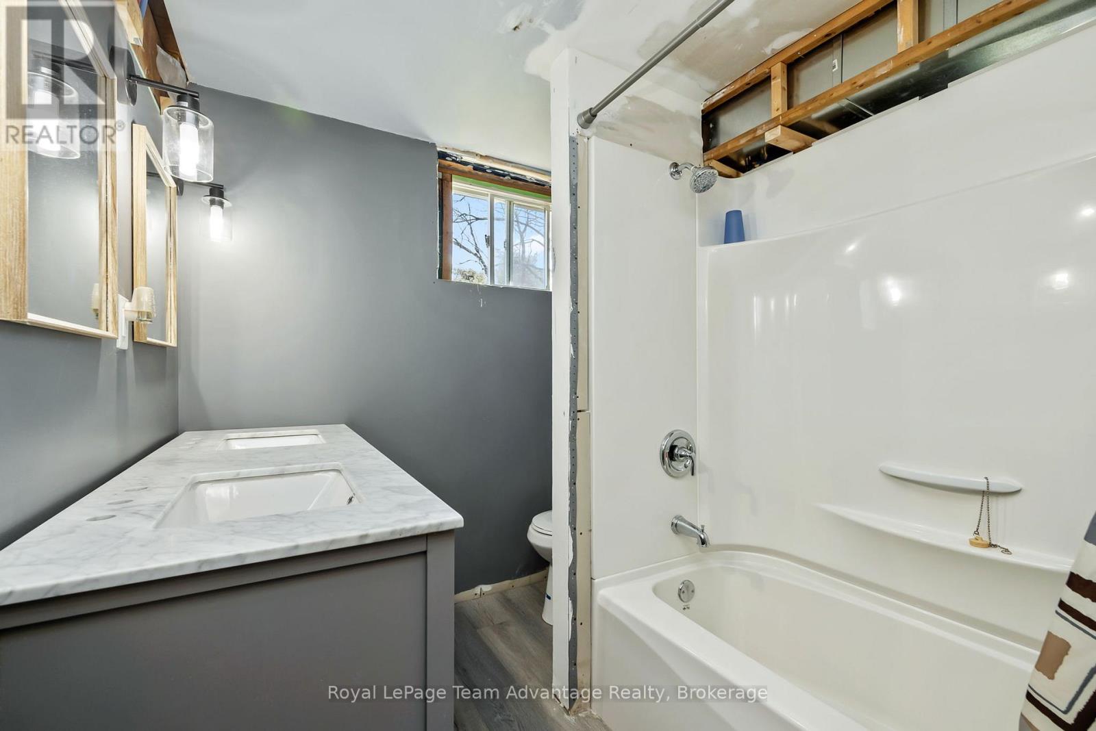 2 MEADOW STREET - 17