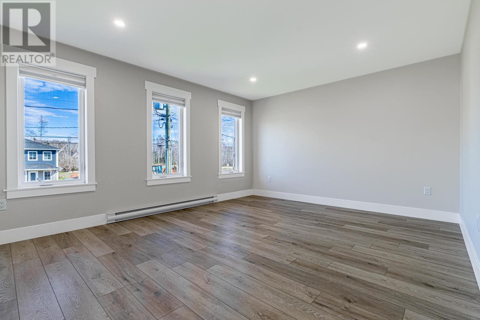 15 BALDERSTON Court - 18