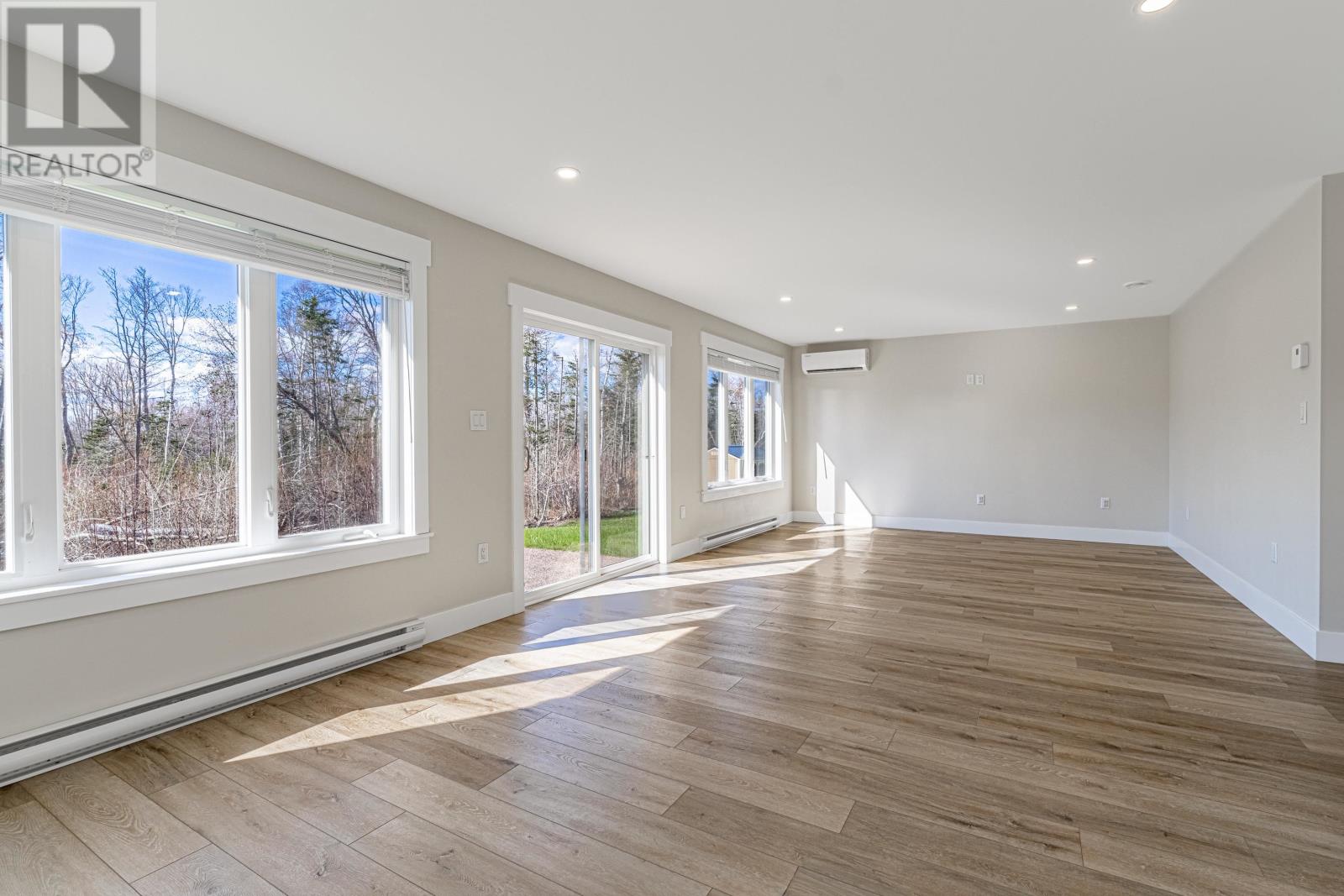 15 BALDERSTON Court - 12