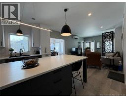 Kitchen - 8 Louise Street, Edmundston, NB E3V0C3 Photo 11