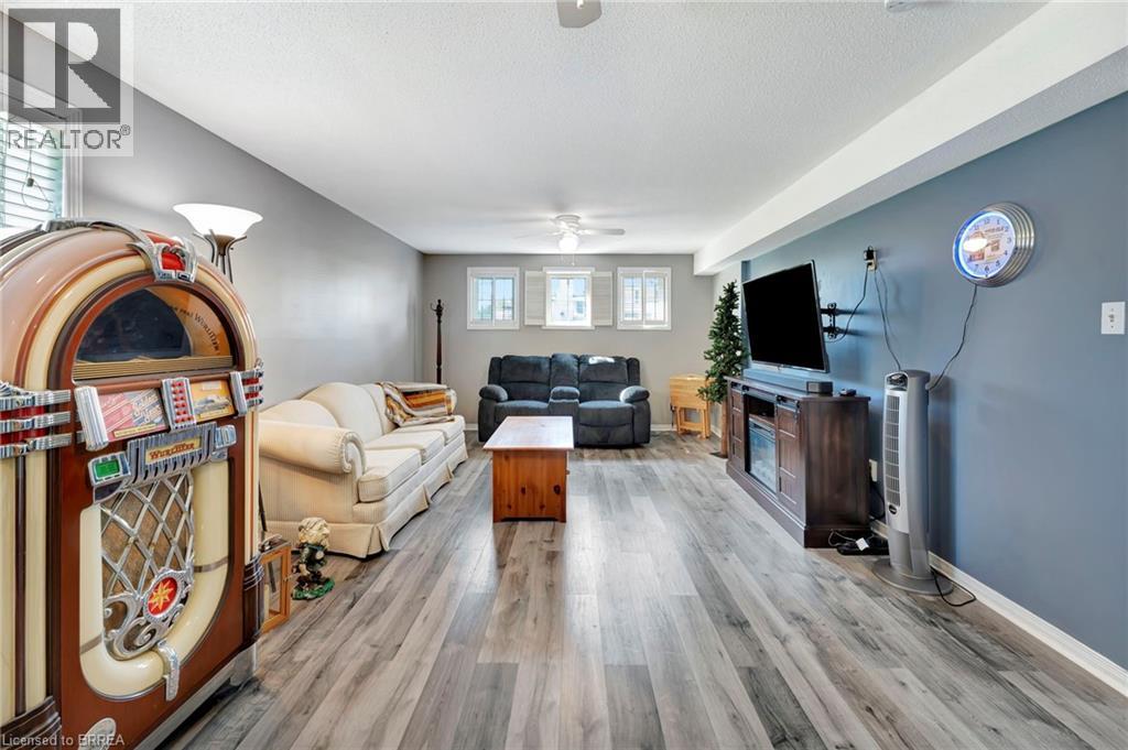 1565 OLD BROCK Street - 21