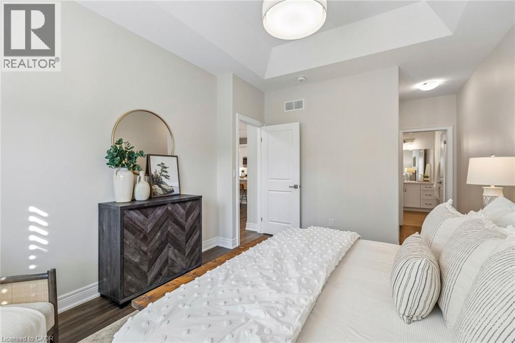 525 NIAGARA ST PKG Street, St. Catharines, Ontario, L2M0C5 — Photo 11