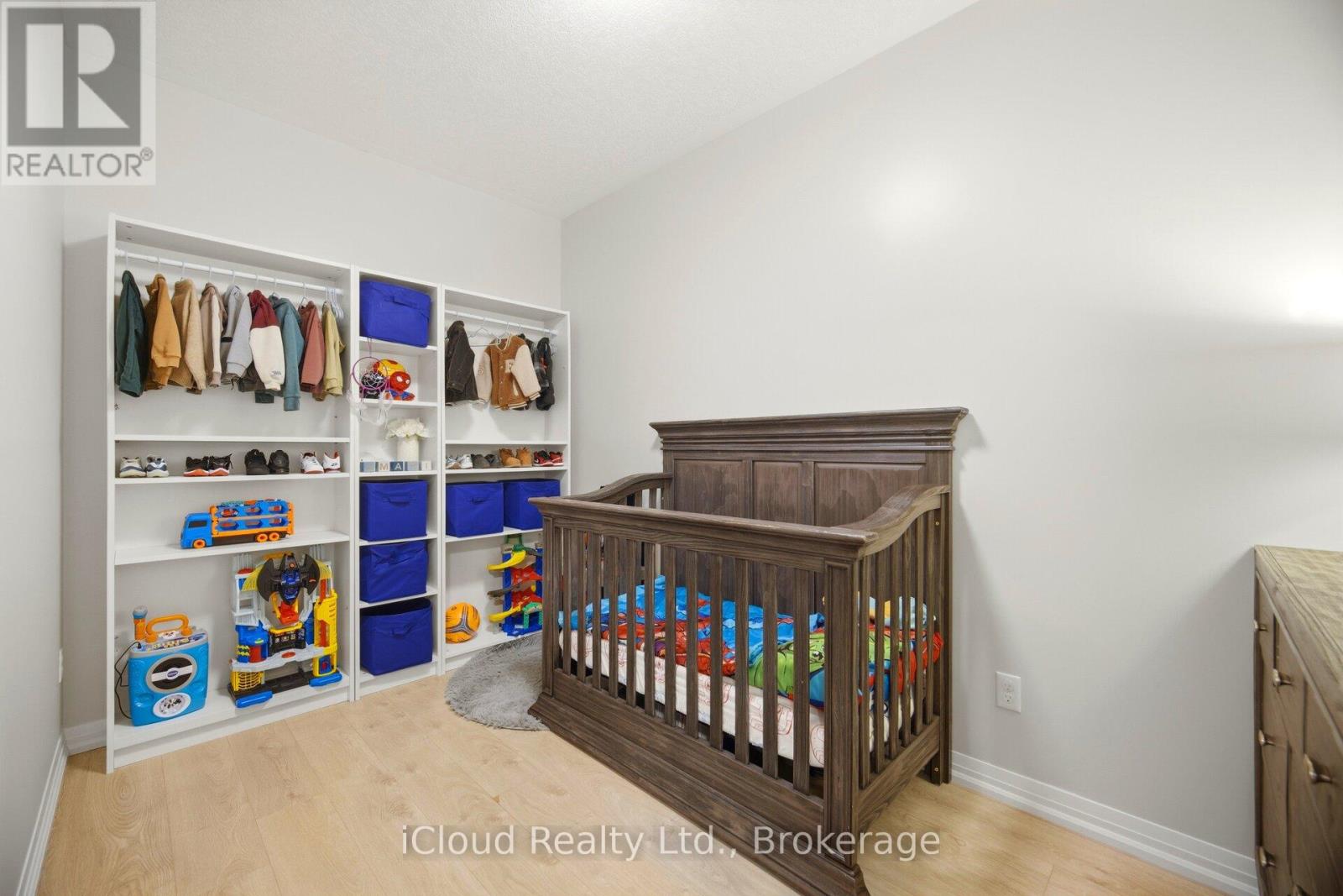#208 295 CUNDLES ROAD E - 26