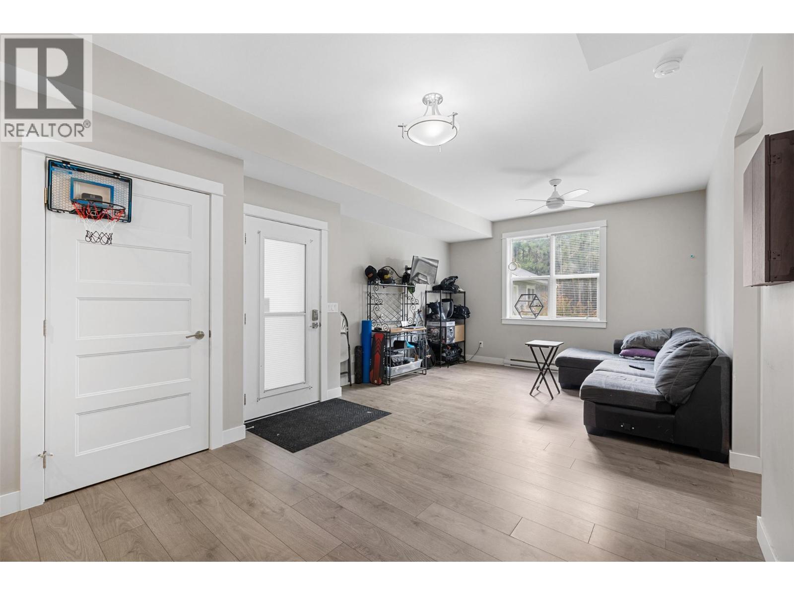 13272 Shoreline Drive, Lake Country
