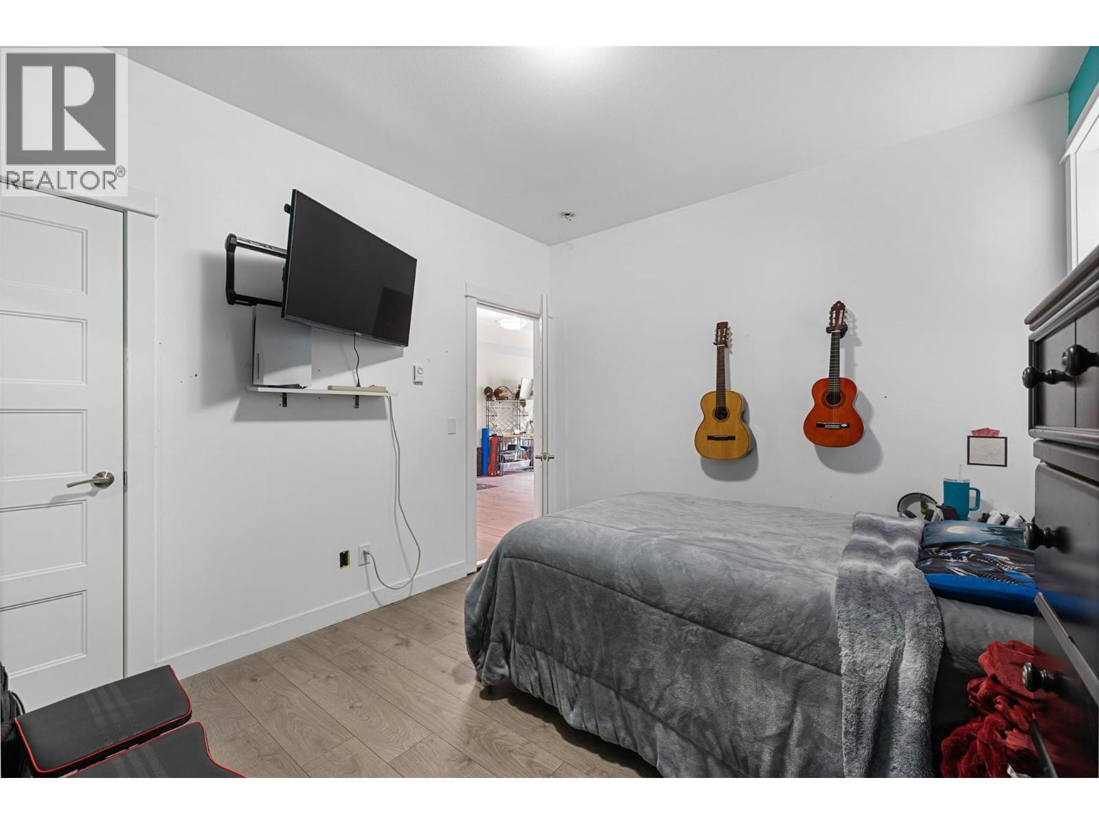 13272 Shoreline Drive, Lake Country