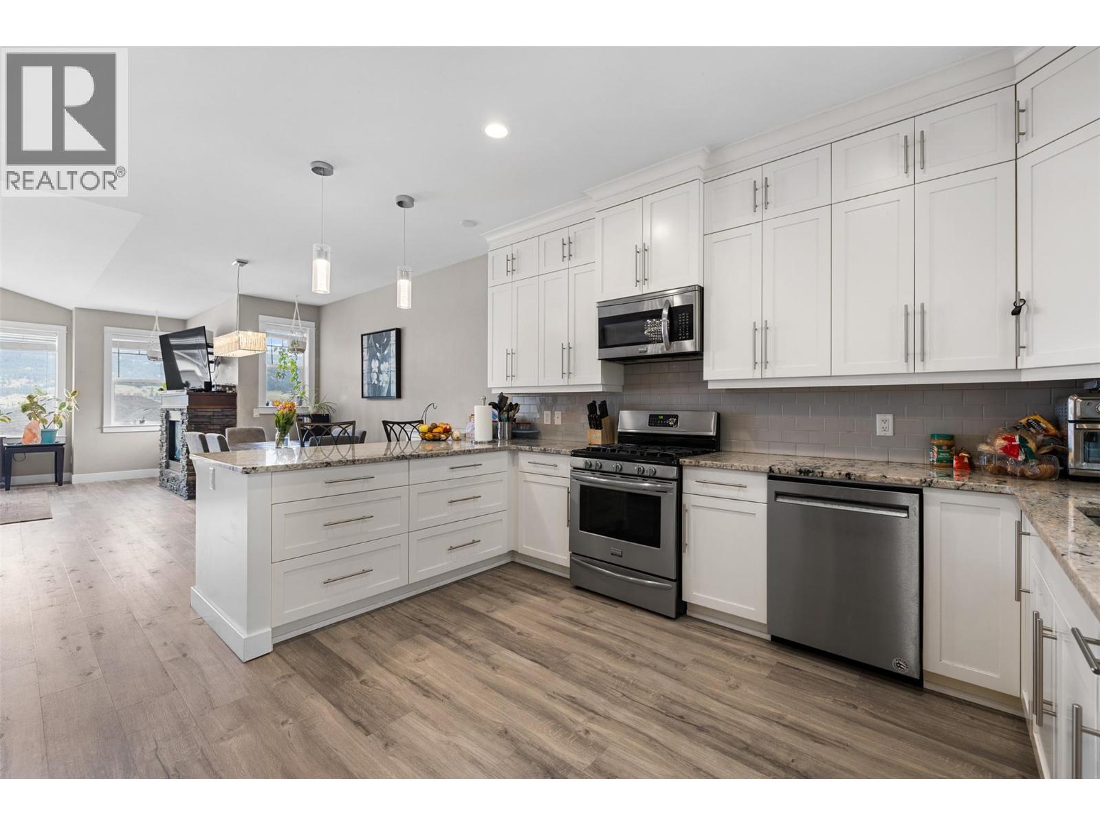13272 Shoreline Drive, Lake Country