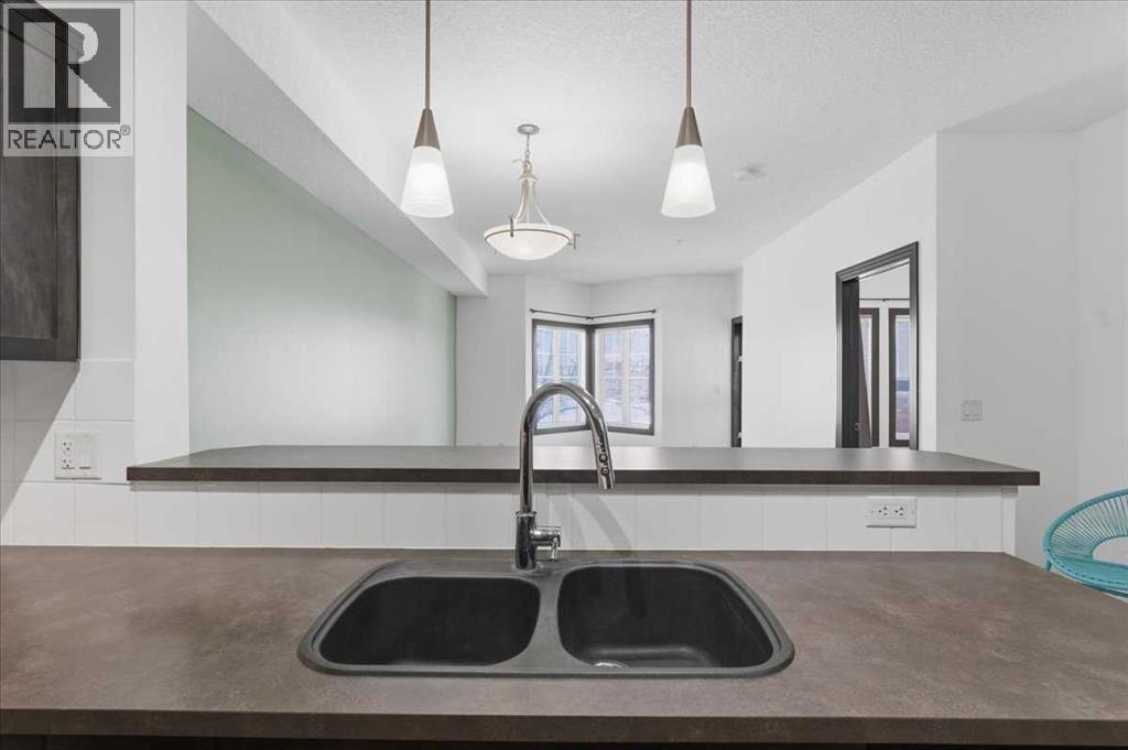 #242 30 Royal Oak Plaza NW - 14