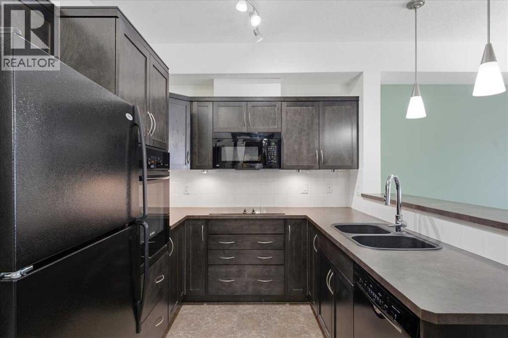 #242 30 Royal Oak Plaza NW - 11