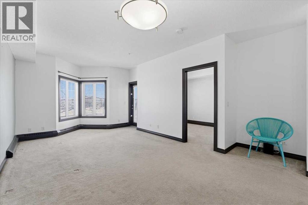 #242 30 Royal Oak Plaza NW - 19