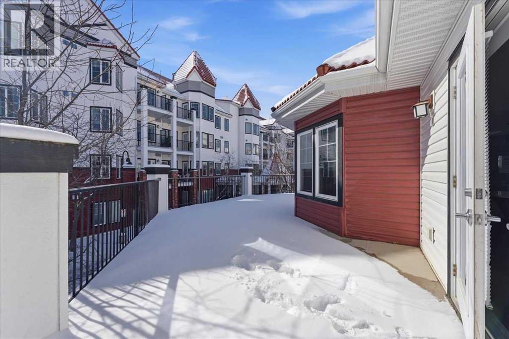 #242 30 Royal Oak Plaza NW - 36