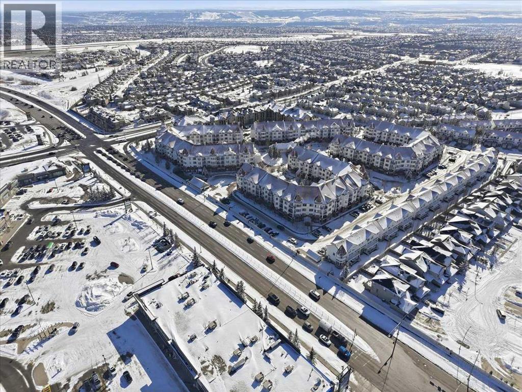 #242 30 Royal Oak Plaza NW - 45
