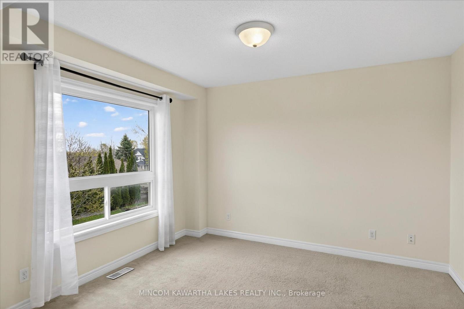110 FARRIER CRESCENT NE - 13
