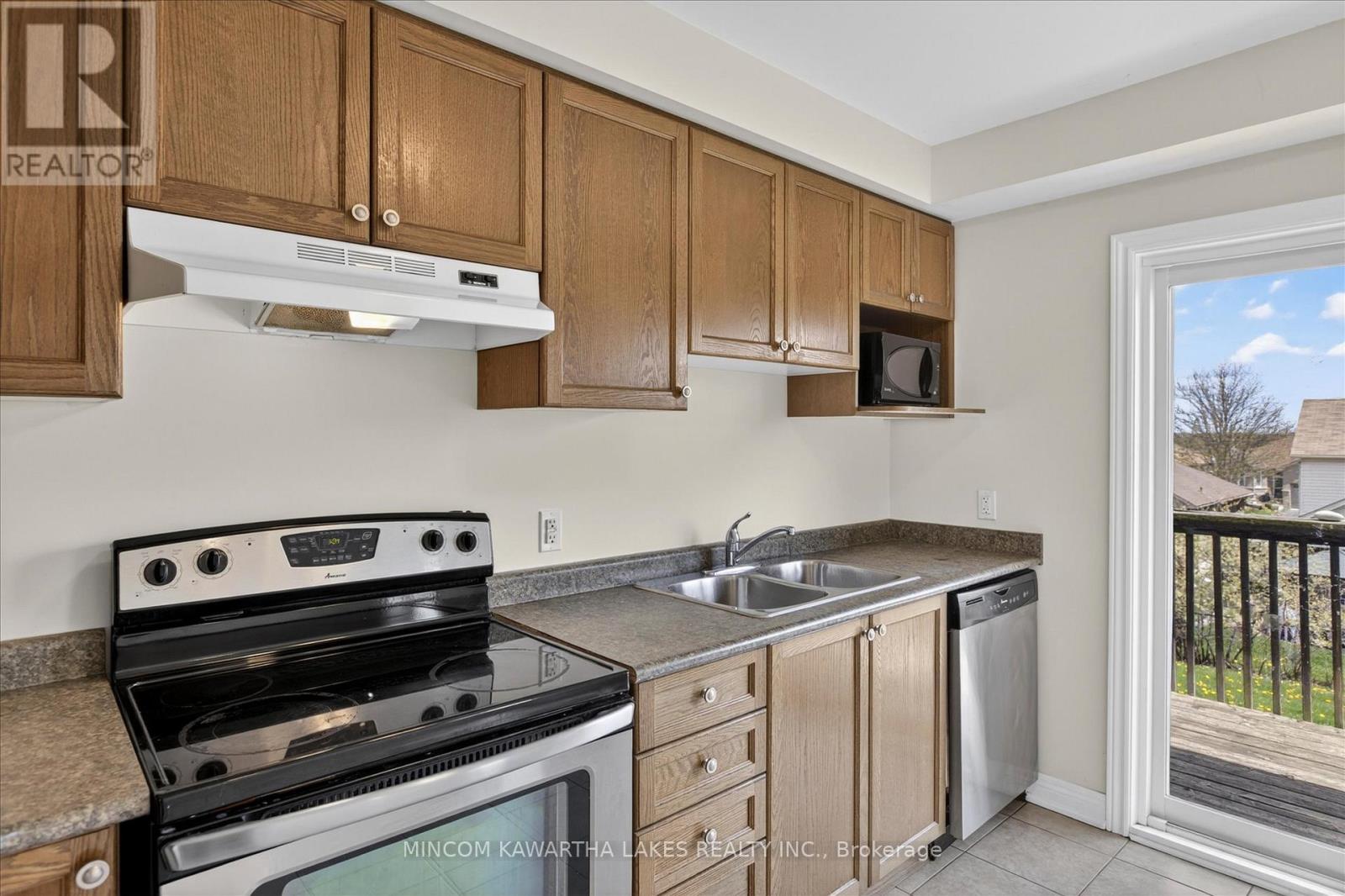 110 FARRIER CRESCENT NE - 18