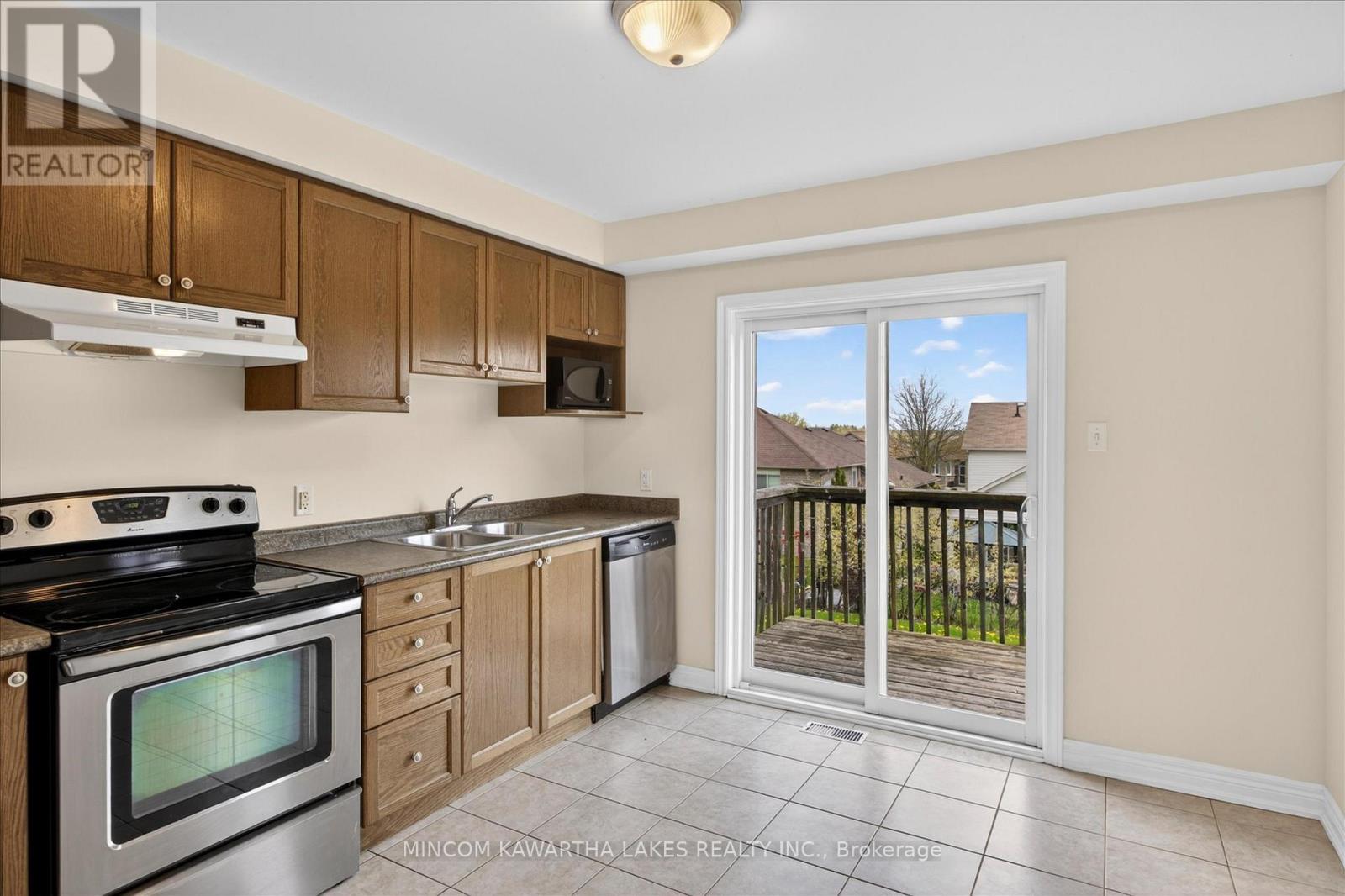 110 FARRIER CRESCENT NE - 20