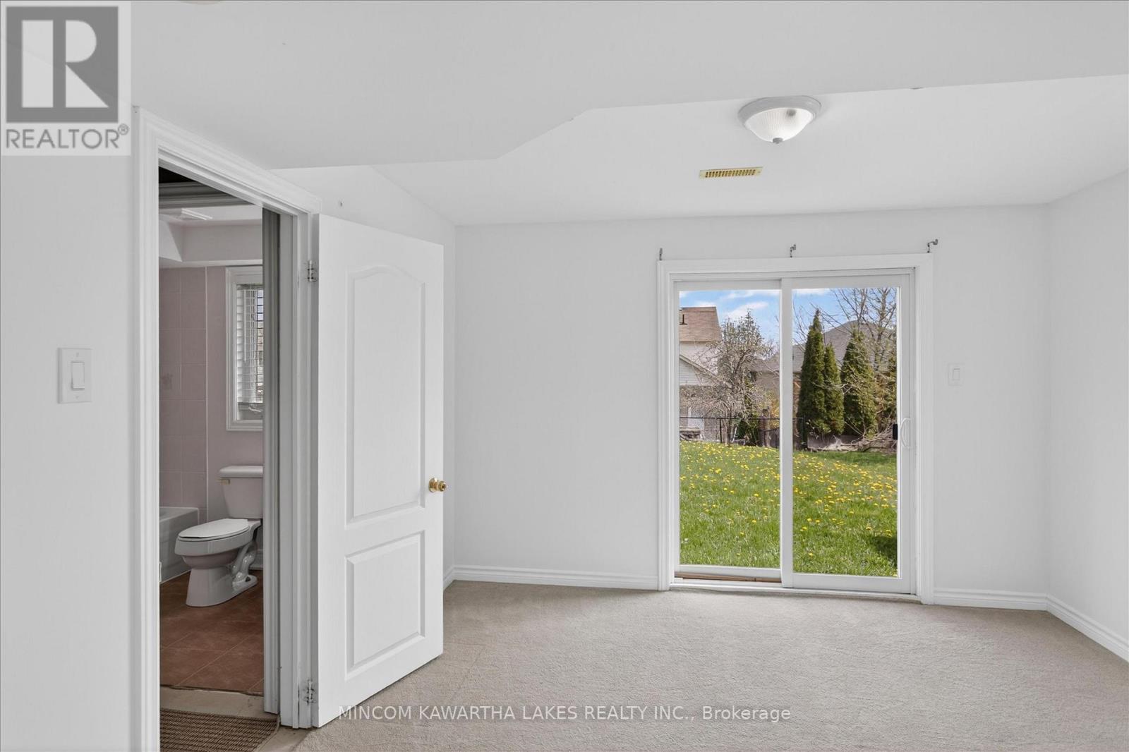 110 FARRIER CRESCENT NE - 40