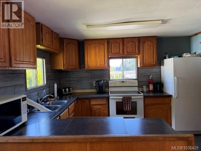 #38 5250 Beaver Harbour Rd - 5