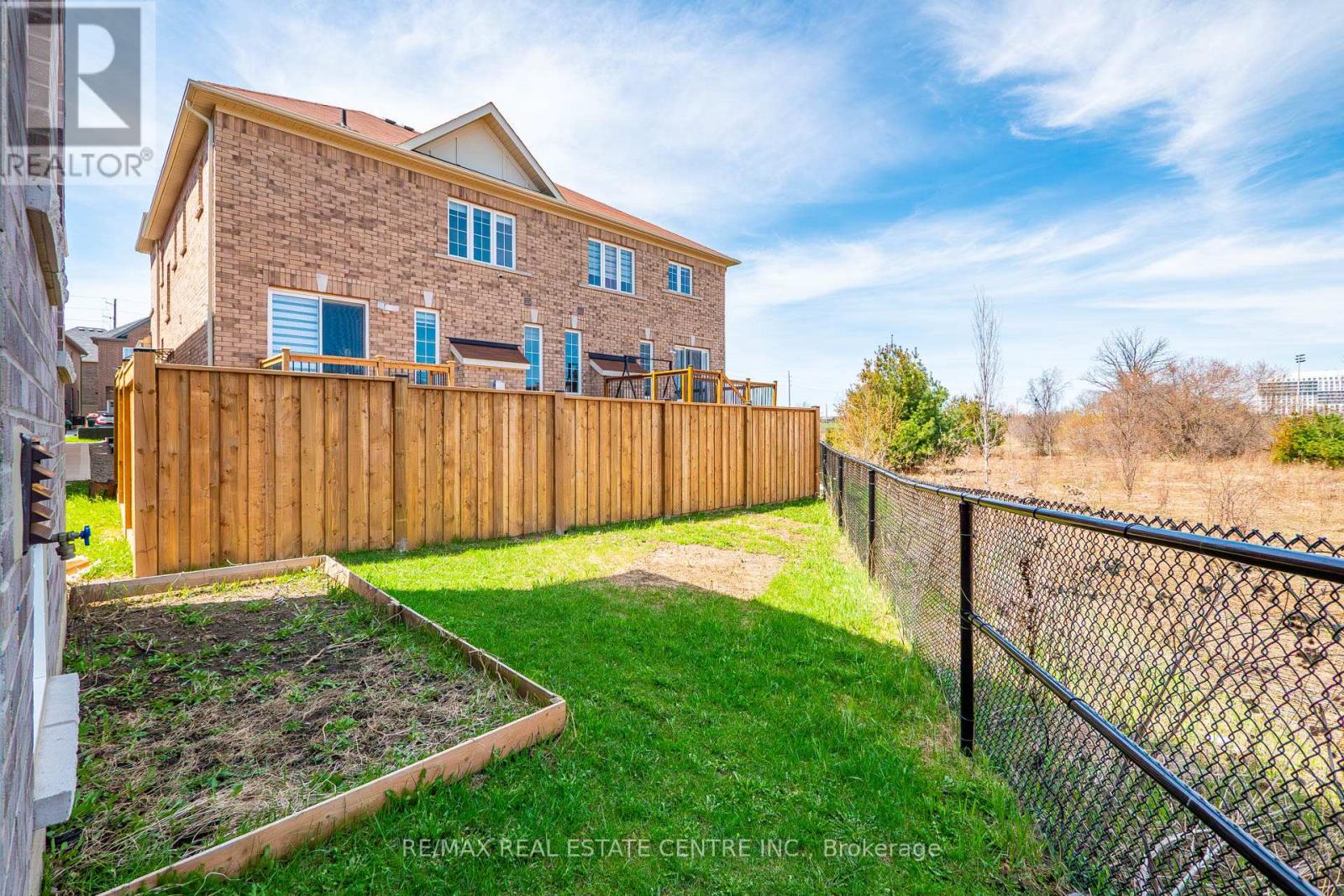 423 ROYAL WEST DRIVE - 45