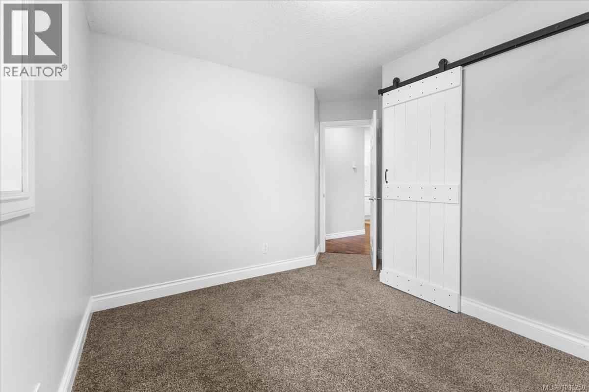 5963 Cathedral Cres - 24