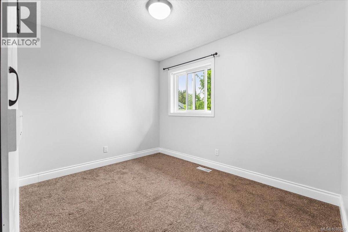 5963 Cathedral Cres - 23