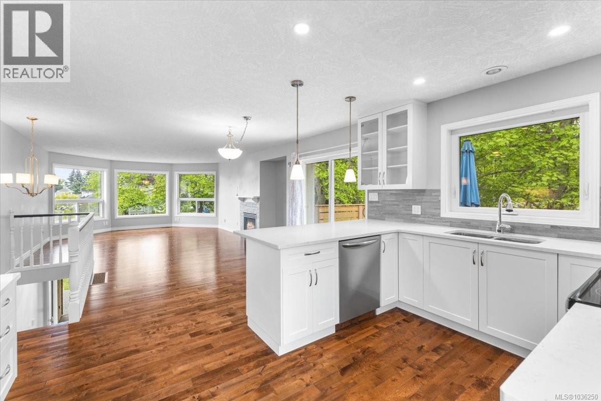 5963 Cathedral Cres - 19