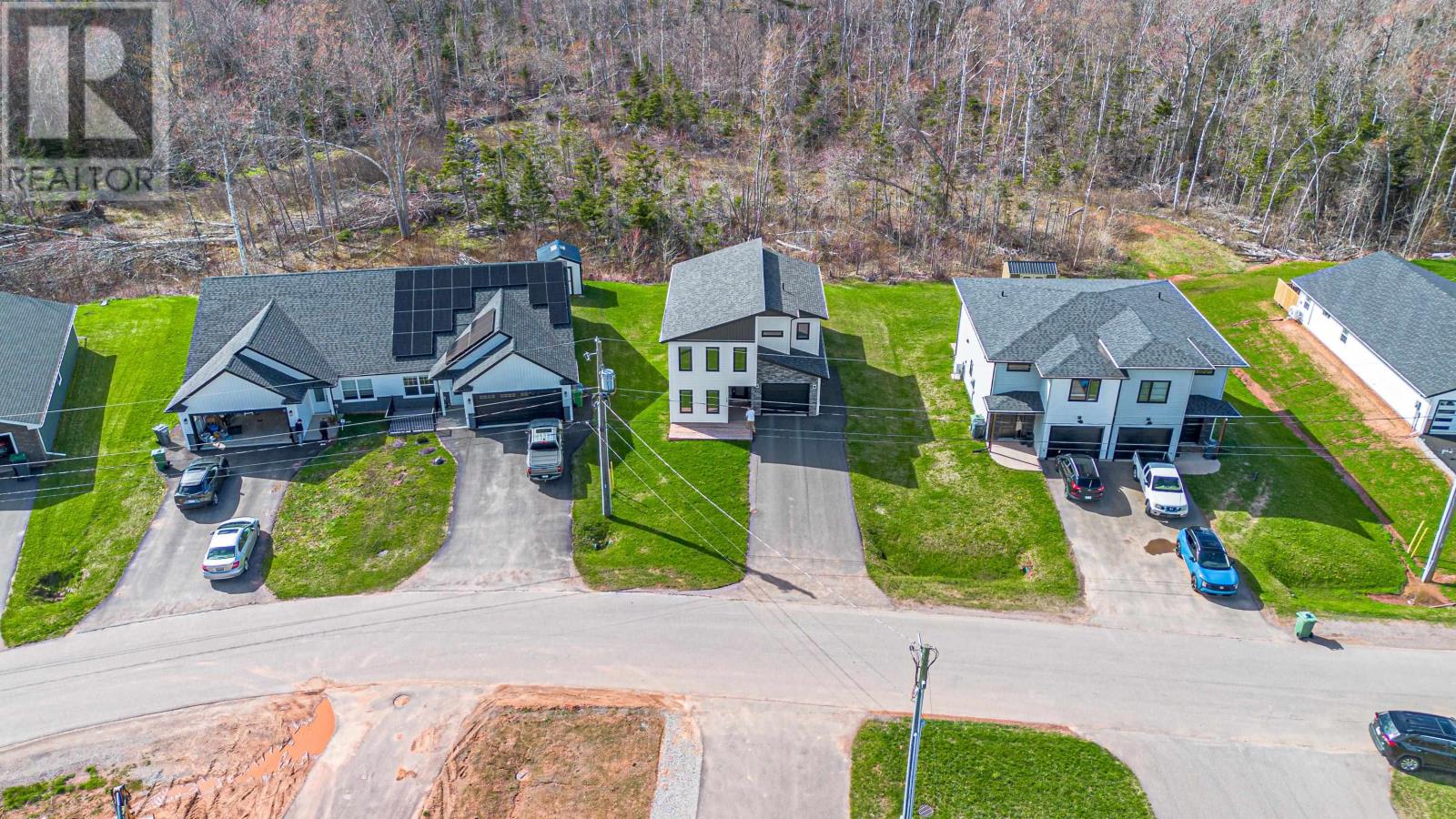 15 BALDERSTON Court - 27