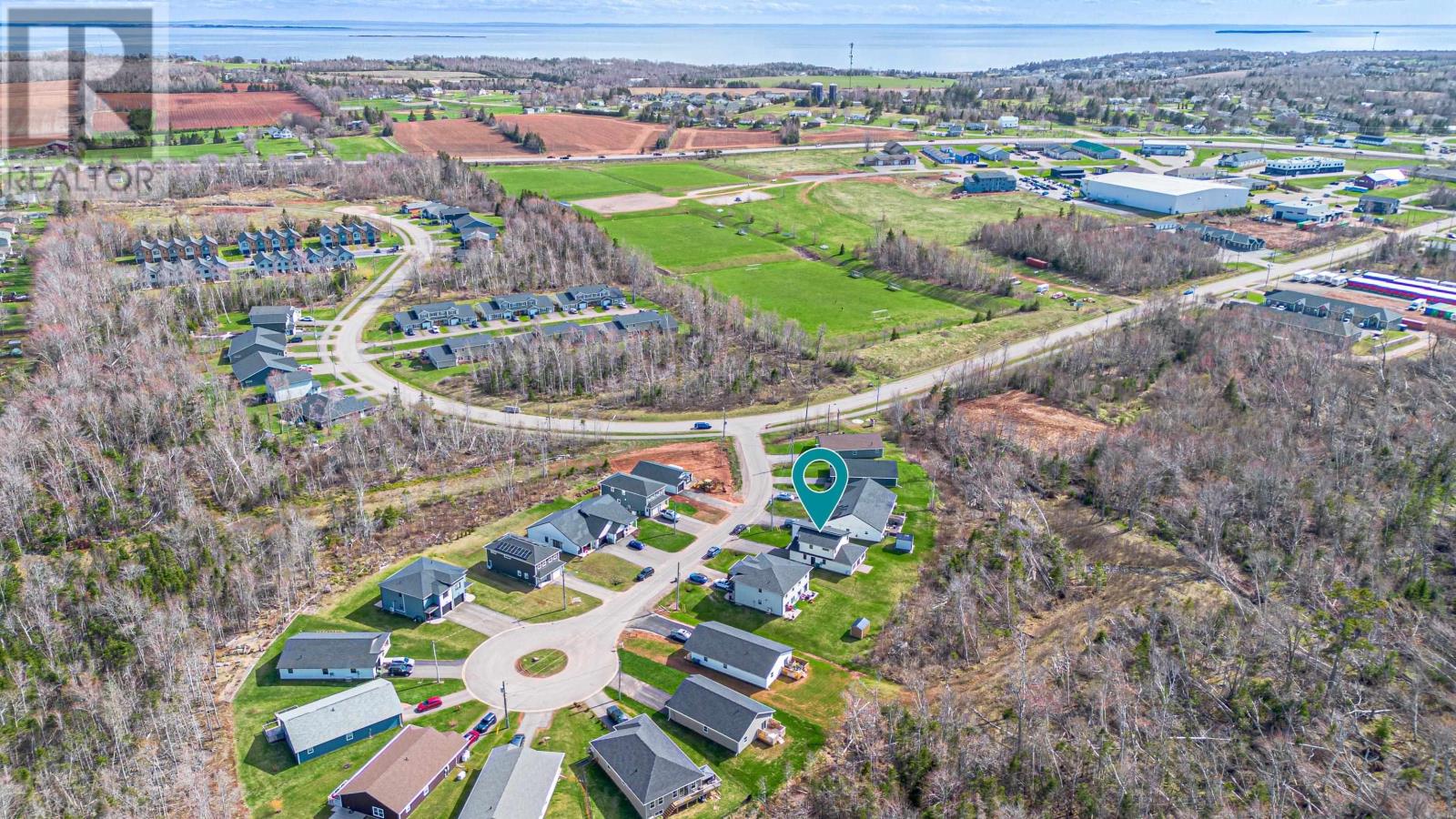 15 BALDERSTON Court - 32