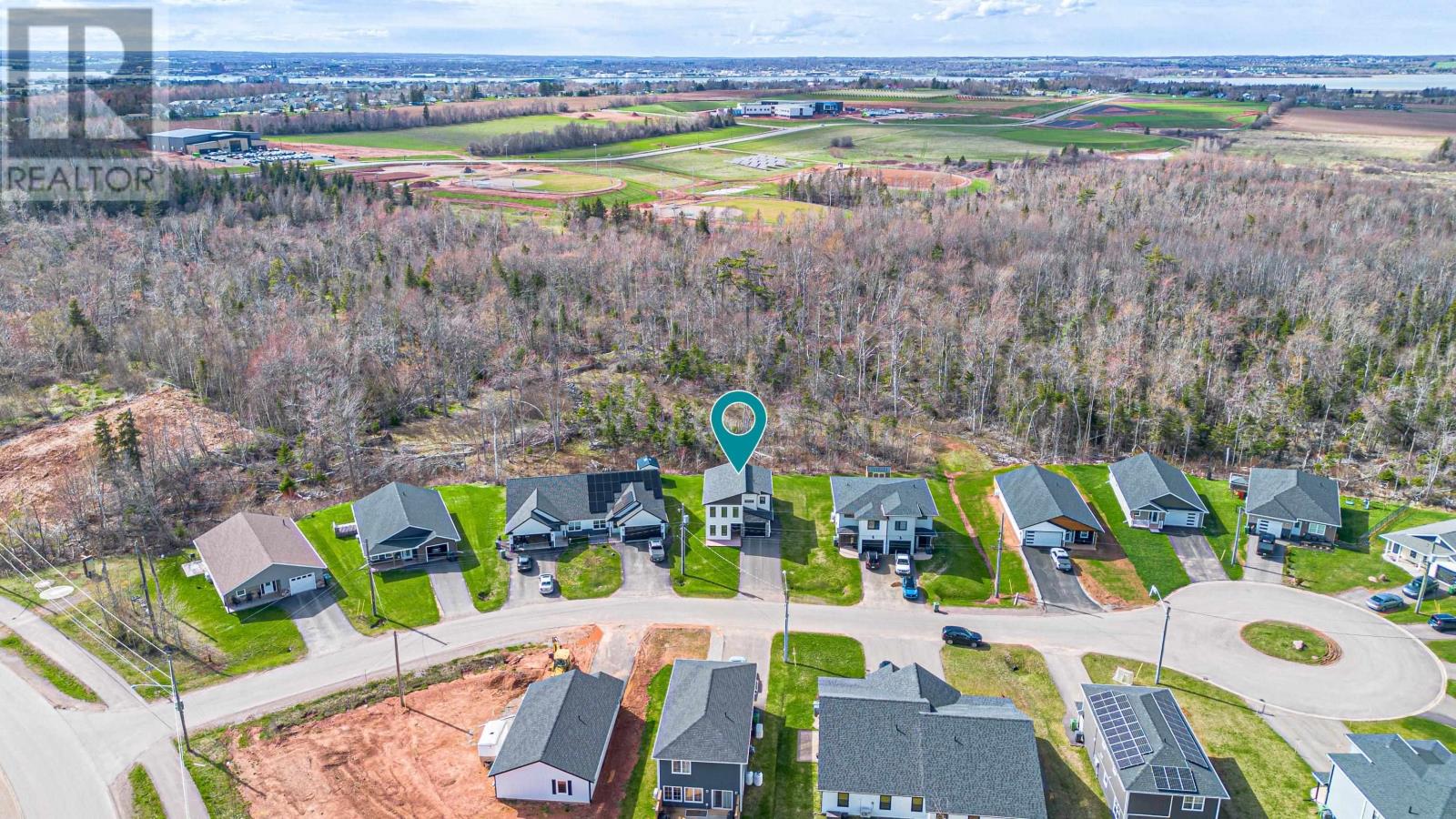15 BALDERSTON Court - 28