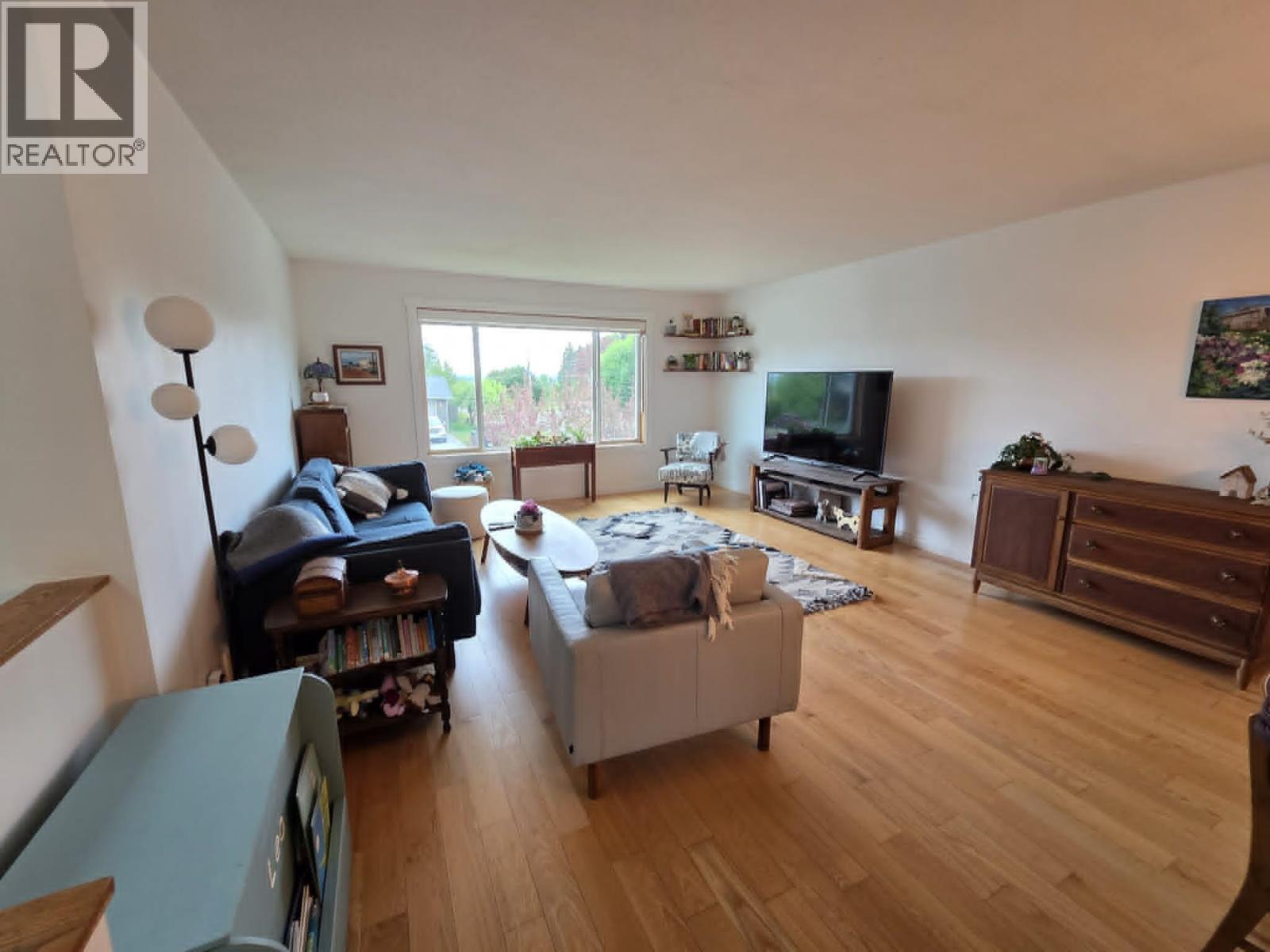 4736 WILSON AVENUE - 8