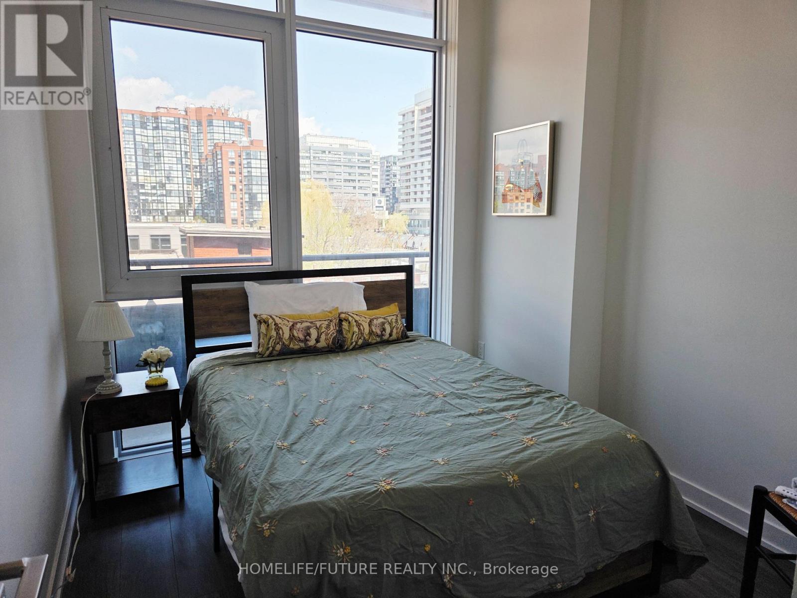 #610 9 TECUMSETH STREET - 12
