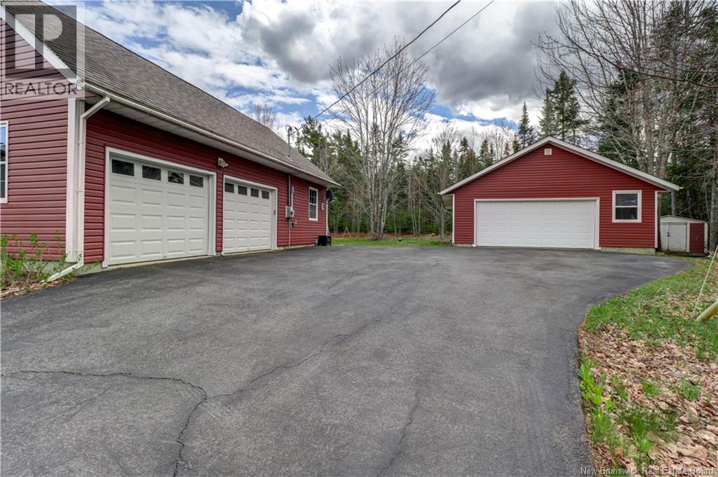 102 Creek Road - 41