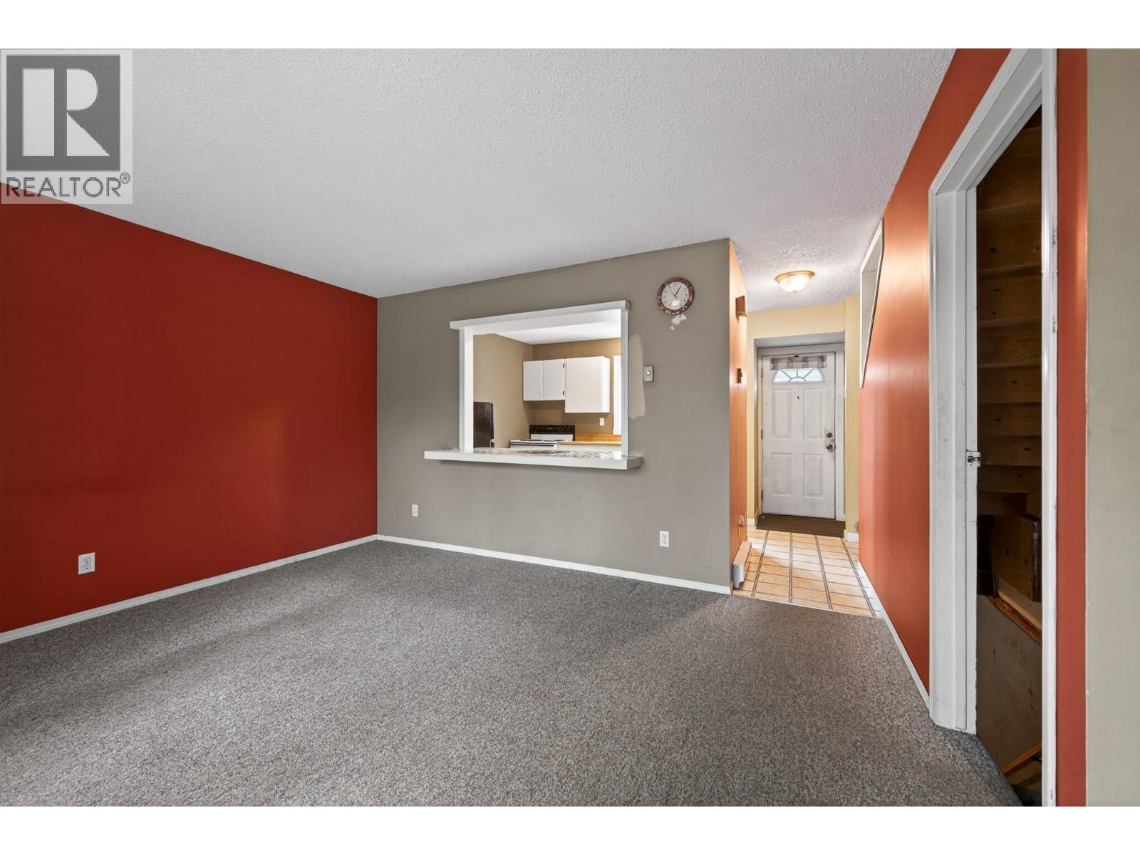 #3 1605 Summit Drive - Image 2