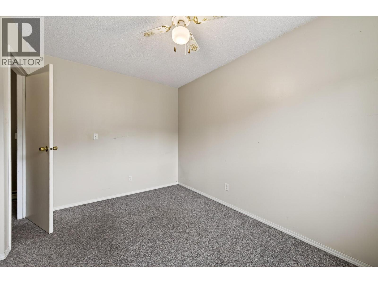 #3 1605 Summit Drive - 10