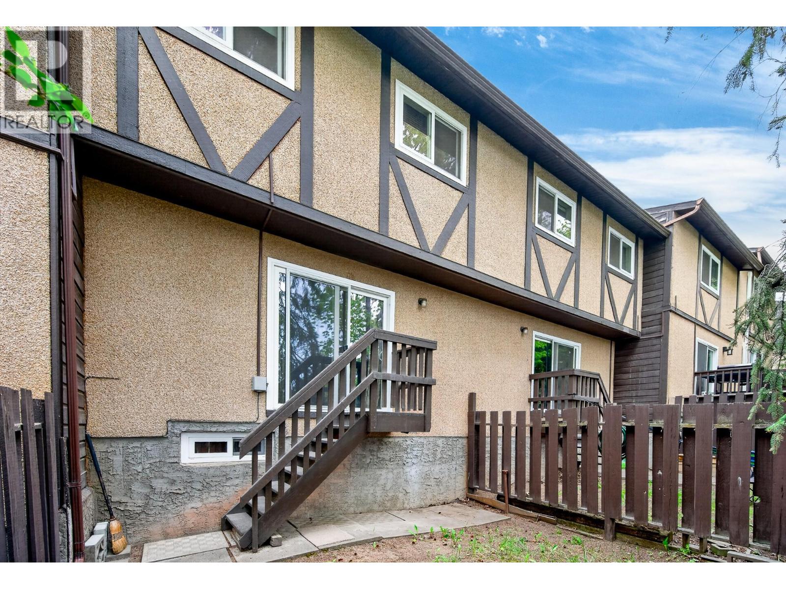 #3 1605 Summit Drive - 19