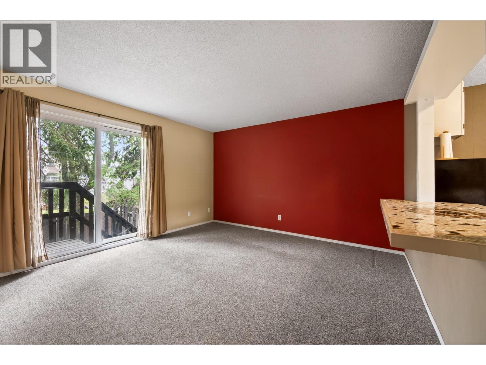 #3 1605 Summit Drive - 6